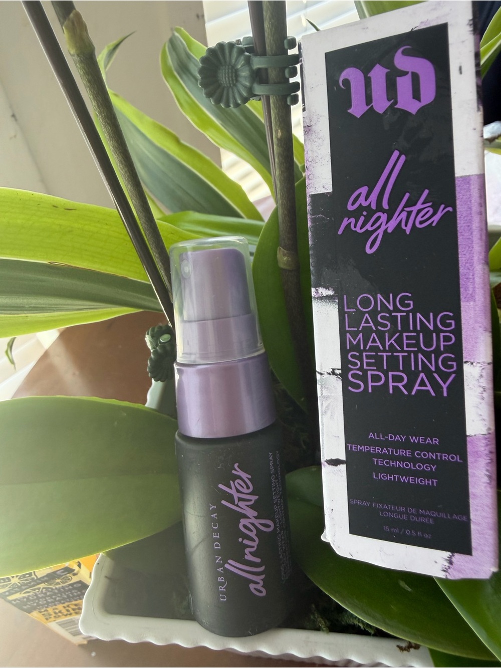 Urban Decay All Nighter Setting Spray - Purple & Silver